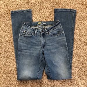 Deals for Lee Modern Series Curvy Fit 